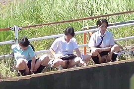 Japanese teens urinating outdoors - free porn video