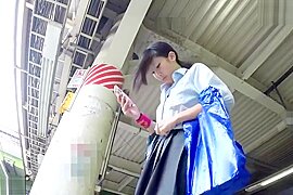 schoolgirl upskirt qtr the train - free porn video