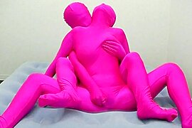 lesbian girl in zentai - free porn video