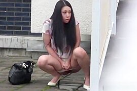 Heeled japanese pee park - free porn video