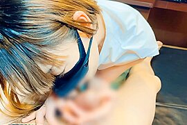 ネカフェでフェラしてあげたらお口に出されちゃったお口からこぼれる精子がめちゃエロかったblowj At An Internet Cafe It Was Put Out In Your Mouth - free porn video