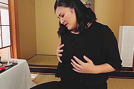 B2F2302-Dirty Widow Wife Masturbating In Front Of Her Husband's Remains - free porn video