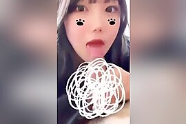 Smartphone personal shooting A cute fair-skinned girl with a bruise who takes a blow job selfie while stamping.59 - free porn video