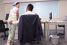 B3E2202-Sexually harassing the cleaning lady in the office alone and having her suck the cock - free porn video
