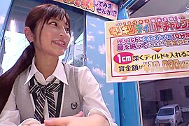 シャイなアジアンガールの初アダルトビデオ - free porn video