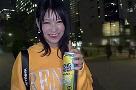 ほろよい美女がナンパされて酔った勢いで勃起ちんぽを舐めまくりフェラ - free porn video