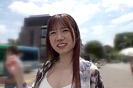グラマーなスポーツウェア美女が妖艶な唇で勃起チンポに吸い付くフェラ - free porn video