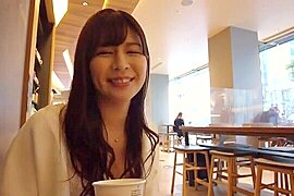 清楚系美女がねっとりフェラ、四つん這いでバイブ挿入され膣奥の快感に腰くねらせる - free porn video