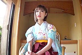 浴衣姿の小顔美女がディープキスしてネットリクンニで感じるスローエッチ - free porn video