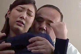 00658,A woman who screams in agony - free porn video
